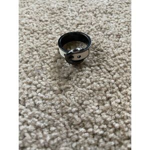 Henri Bendel ring